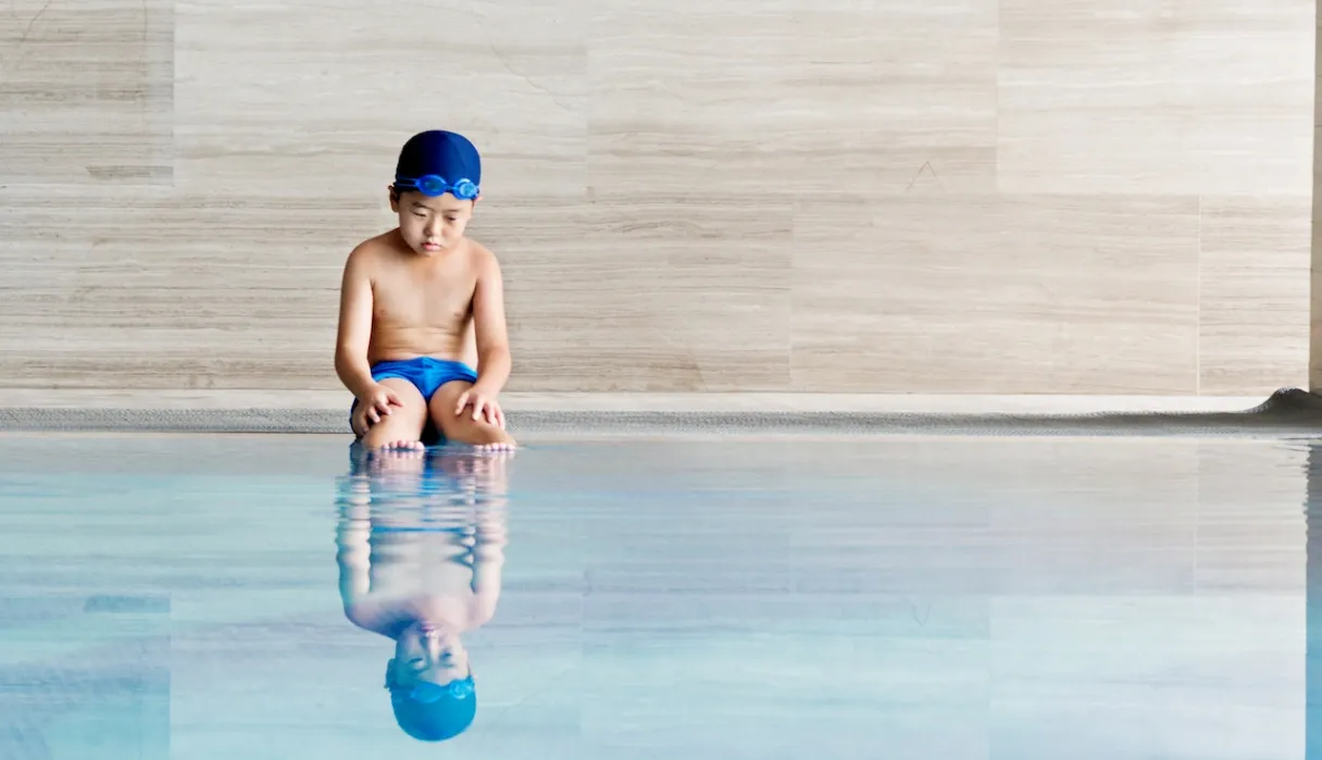 Helping Children Overcome Fear of Water in the UAE: A Parent's Guide